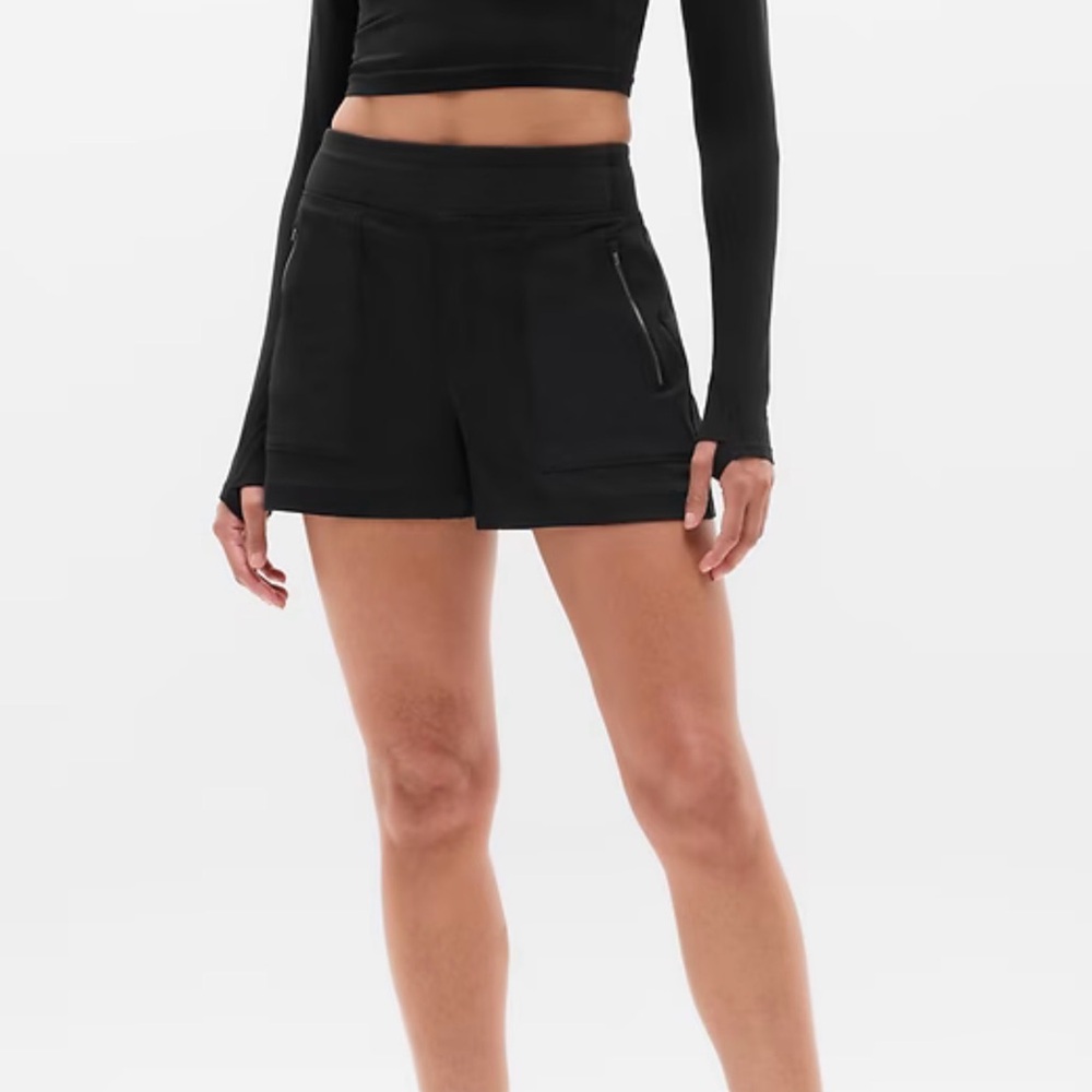 Athleta Trekkie North Mid Rise Short